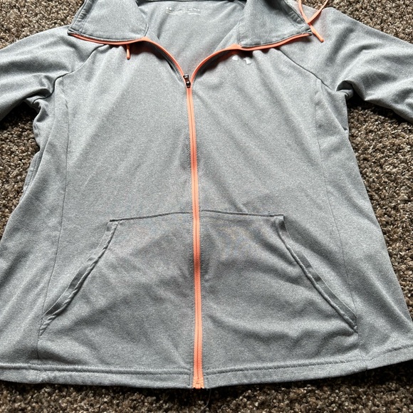 Women’s Under Armour Zip Up Size Large - Picture 3 of 3